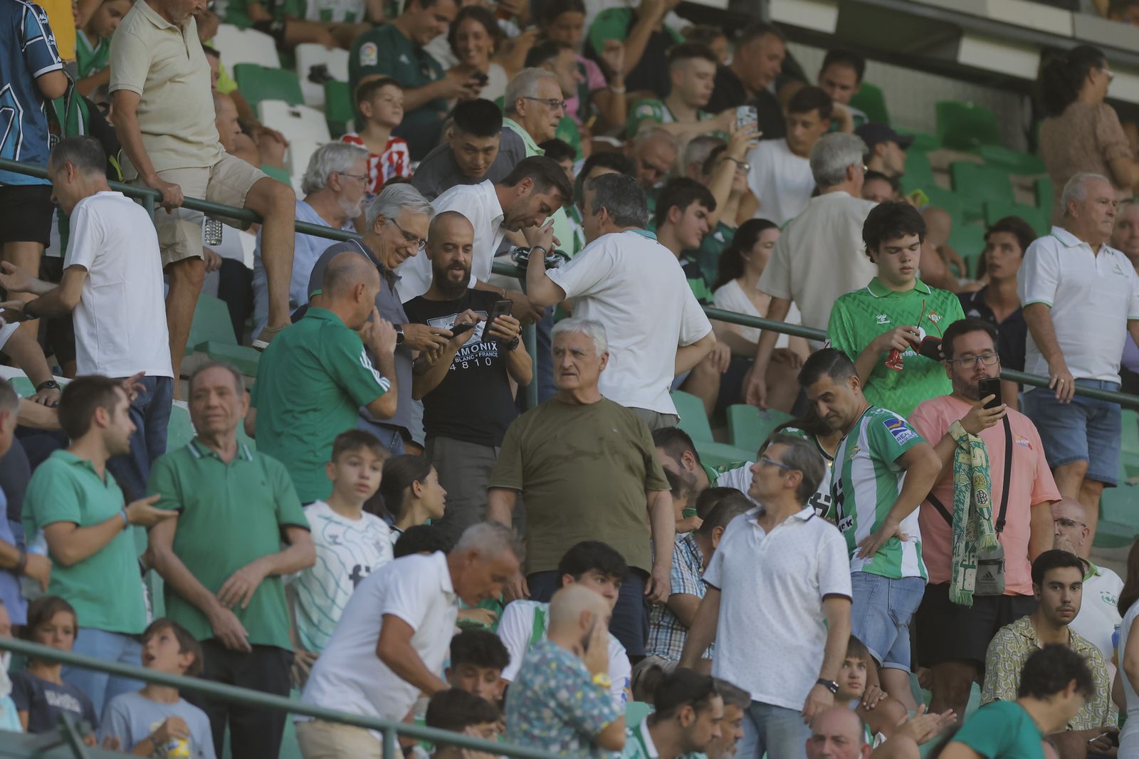 Búscate en las fotos del Betis-Atlético de Madrid