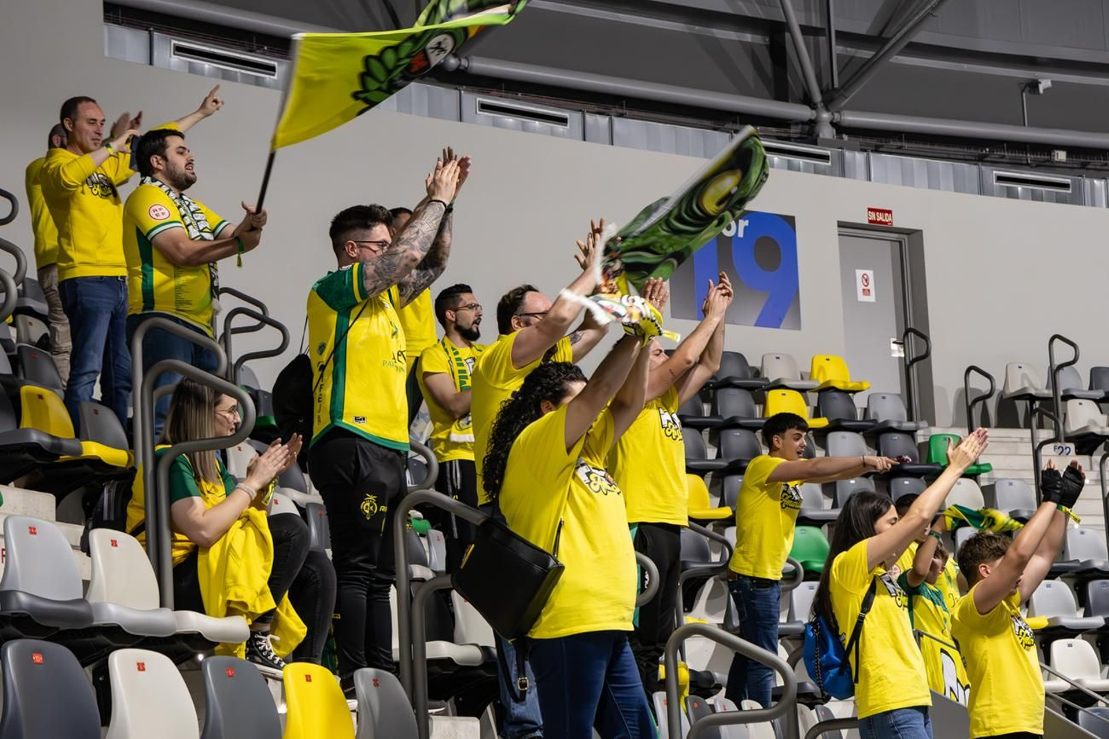 En imágenes: así disfrutó la afición del Jaén Paraíso Interior FS en el triunfo ante Ribera Navarra FS