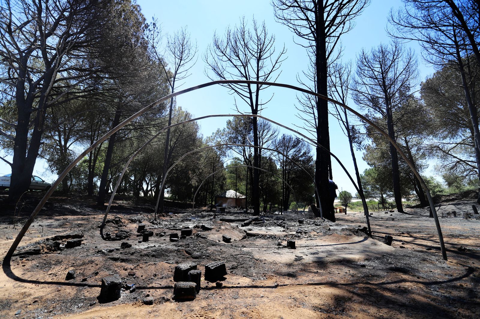 Imágenes del incendio de chabolas en Lucena del Puerto