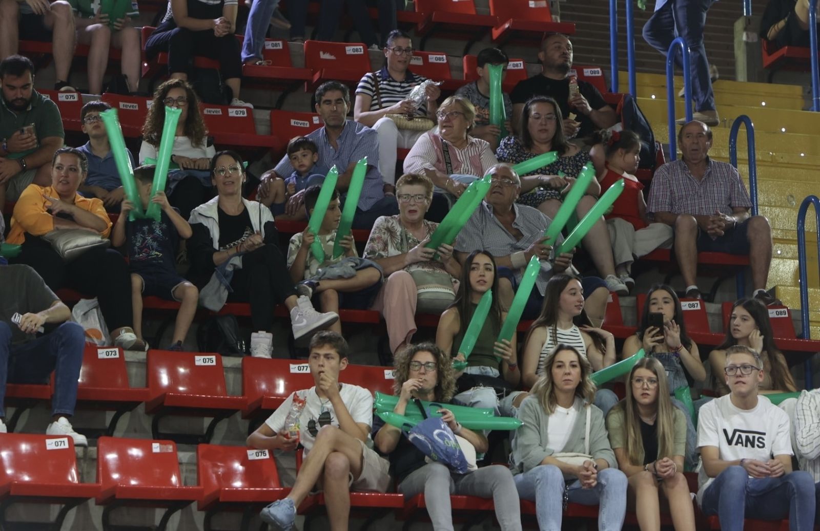 Búscate en el o Betis Granada de baloncesto