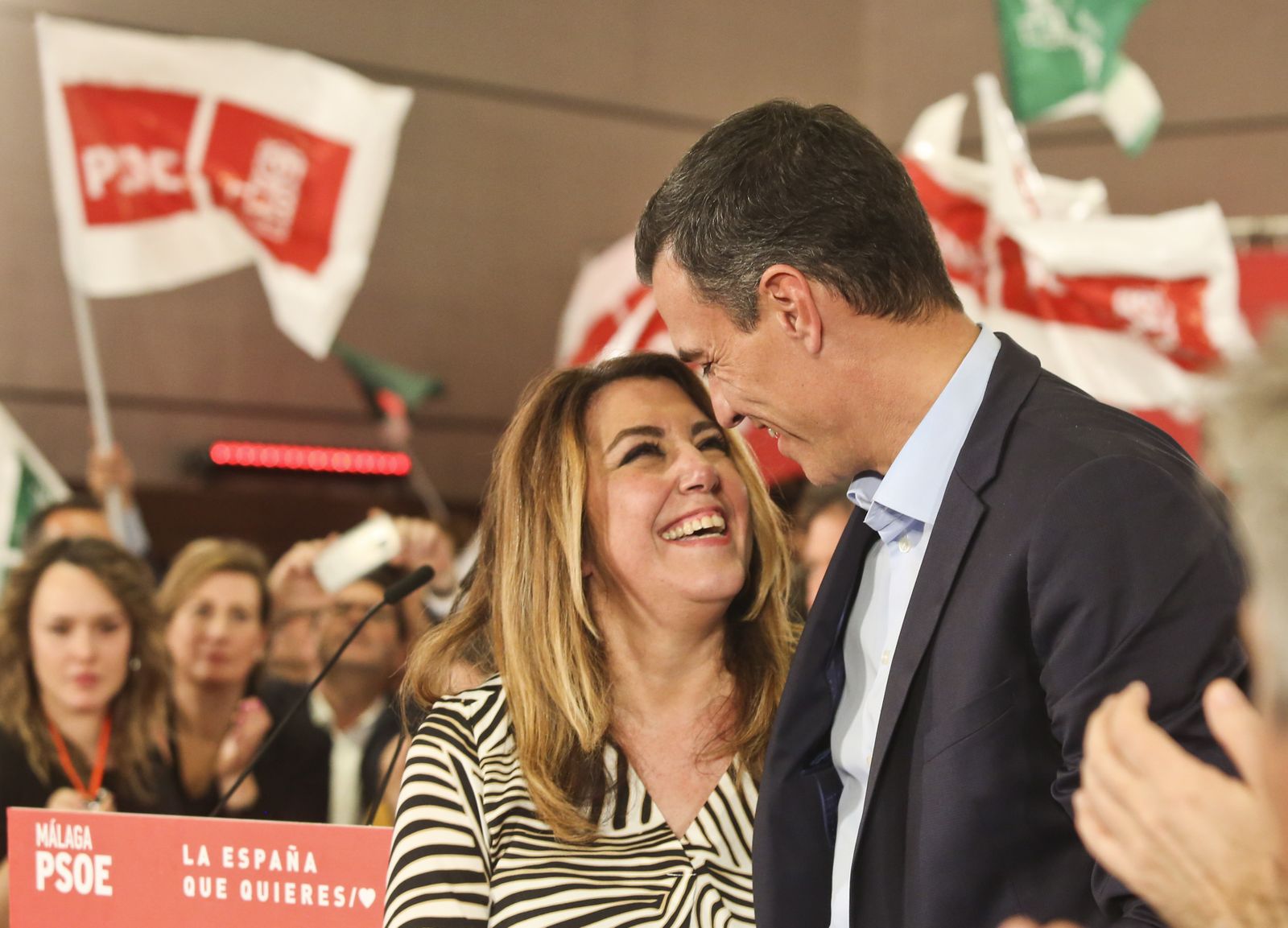 Pedro Sánchez y Susana Díaz durante un acto electoral.