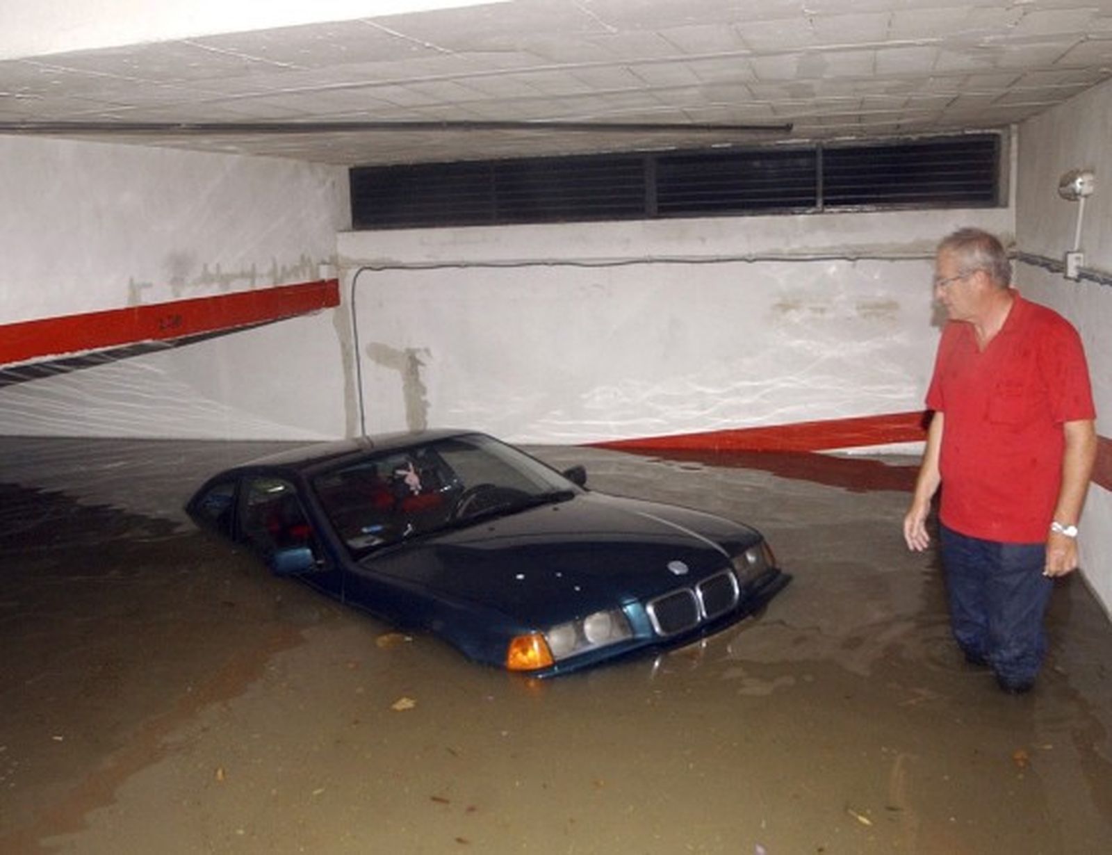 Las inundaciones cortan 15 carreteras en Murcia