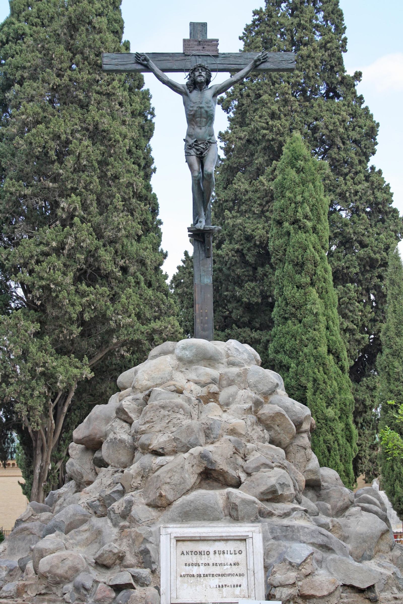 El Cristo de las Mieles. Bajo su obra descansan los restos de Susillo.