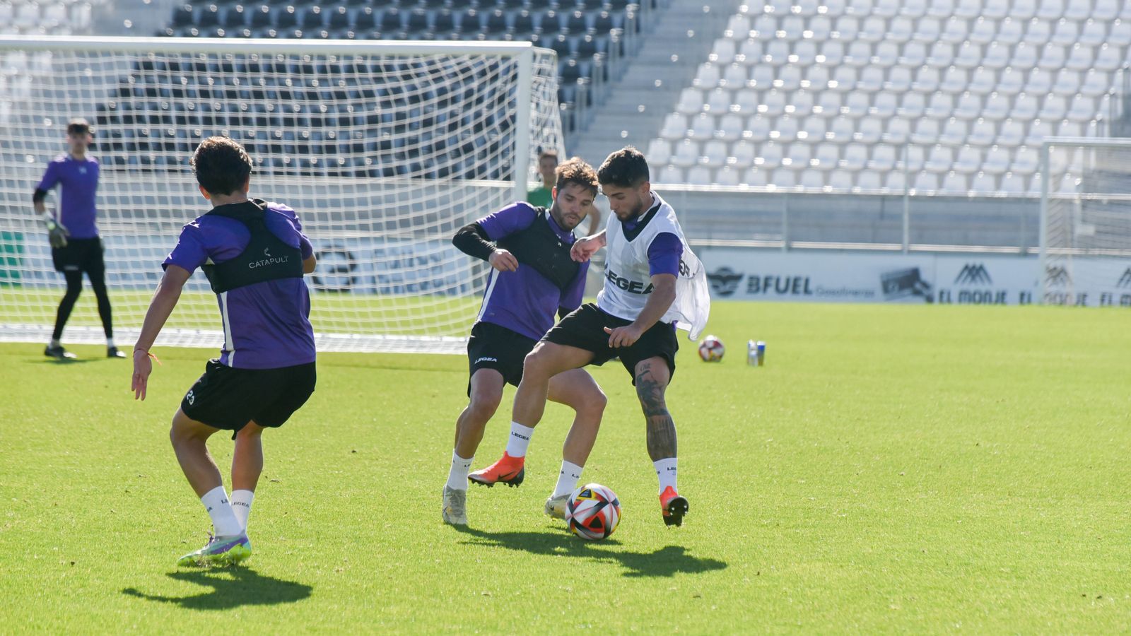 Las fotos del entrenamiento de la Balona previo a la visita del líder Yeclano