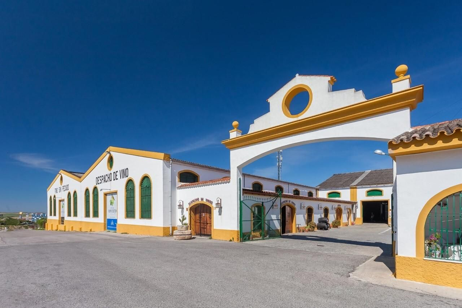 Salvador Espinosa ha sido reelegido presidente de la Cooperativa Vitivinícola Jerezana Nuestra Señora de las Angustias.