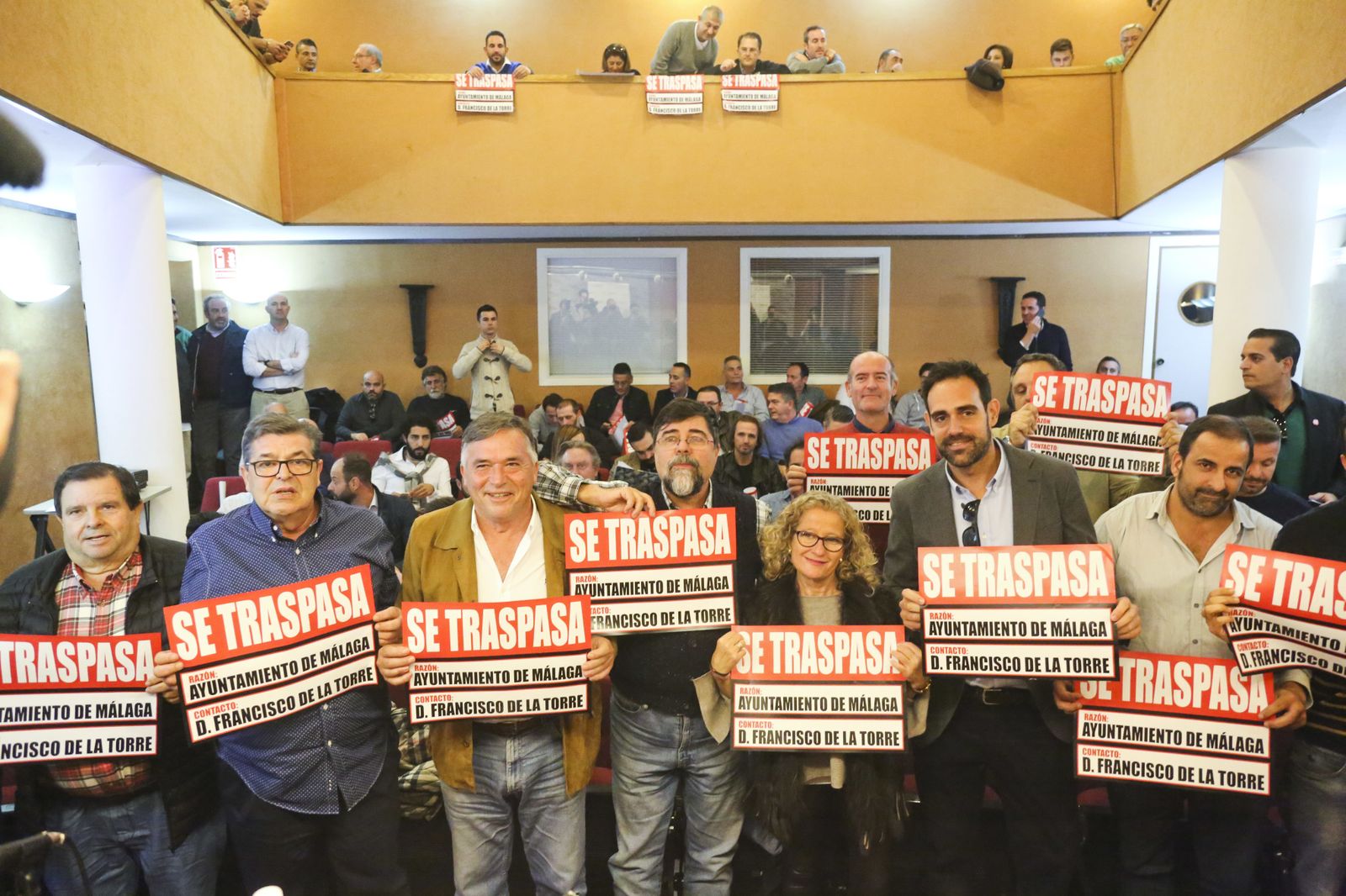 Imagen de una de las asambleas de los hosteleros en protesta contra las ZAS.