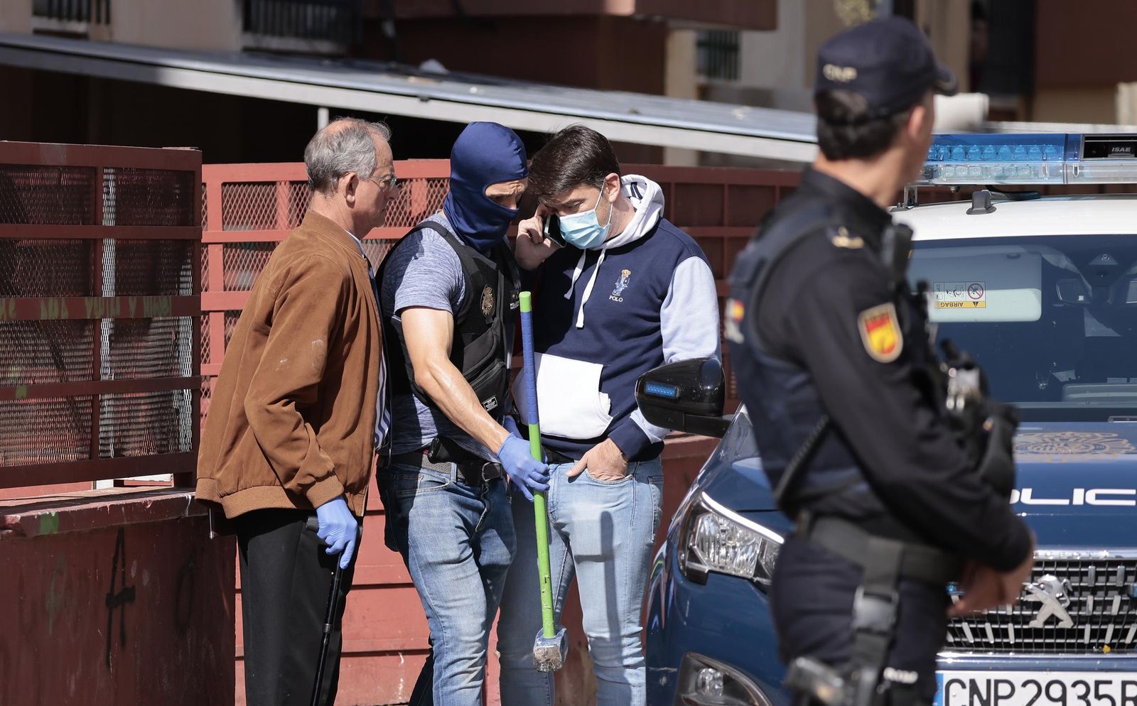 Batida contra la marihuana en el Polígono Norte, todas las fotos