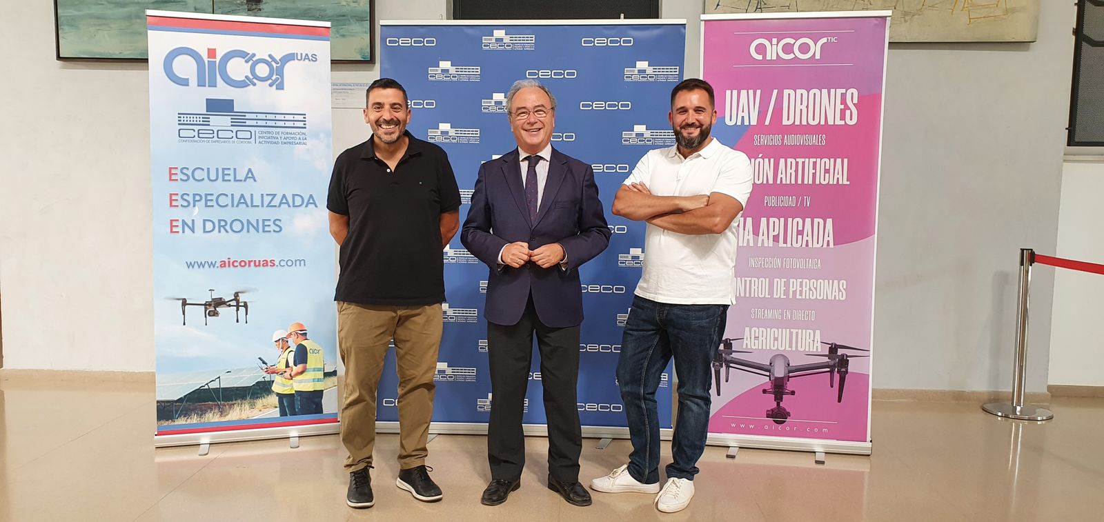 Presentación de la escuela de pilotaje de Córdoba en CECO.