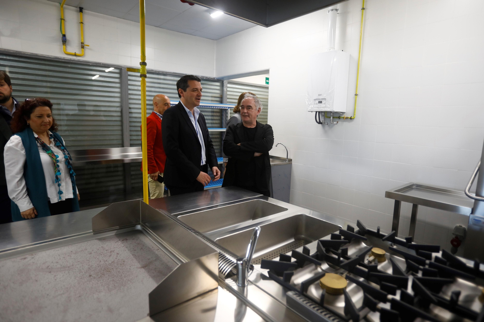 Las mejoras imágenes del chef Ferrán Adrián en la inauguración del proyecto La Foggara de Córdoba.