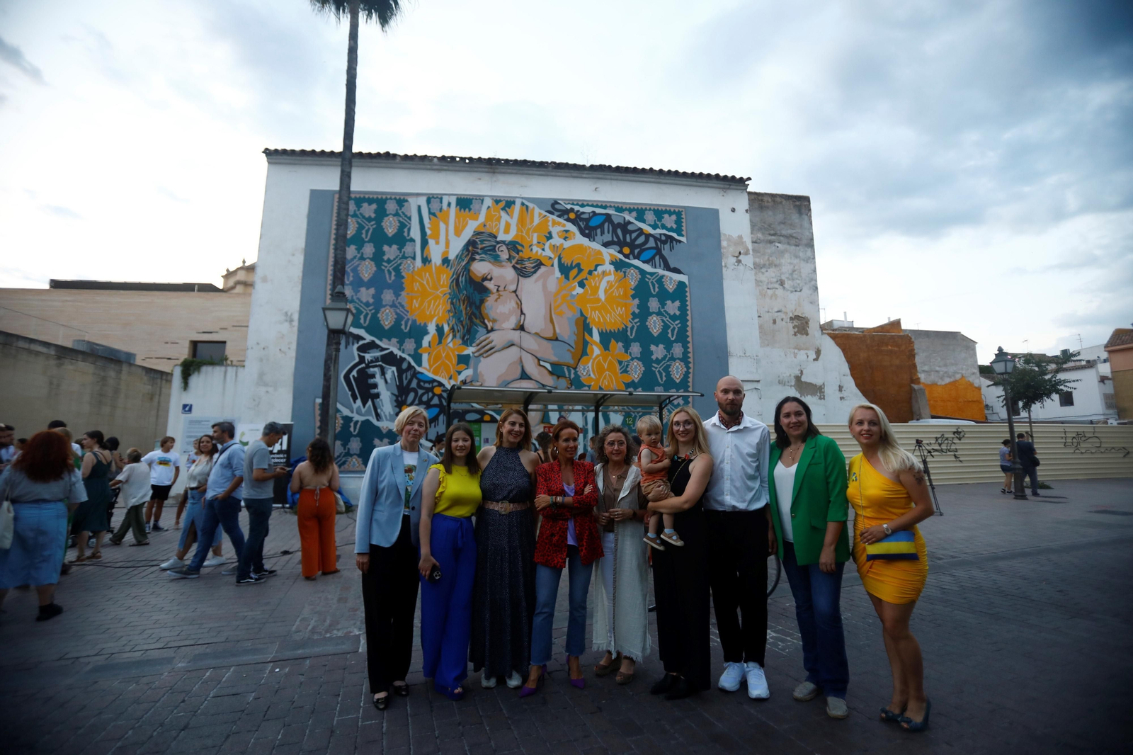 Córdoba inaugura un mural por la paz en Ucrania, en imágenes