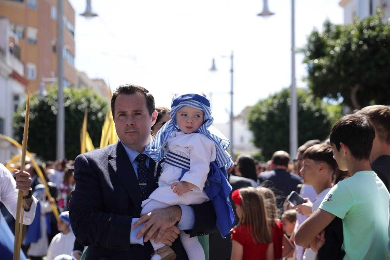 Domingo de Ramos en San Fernando 2023: Imágenes de la hermandad de Cristo Rey (Borriquita)