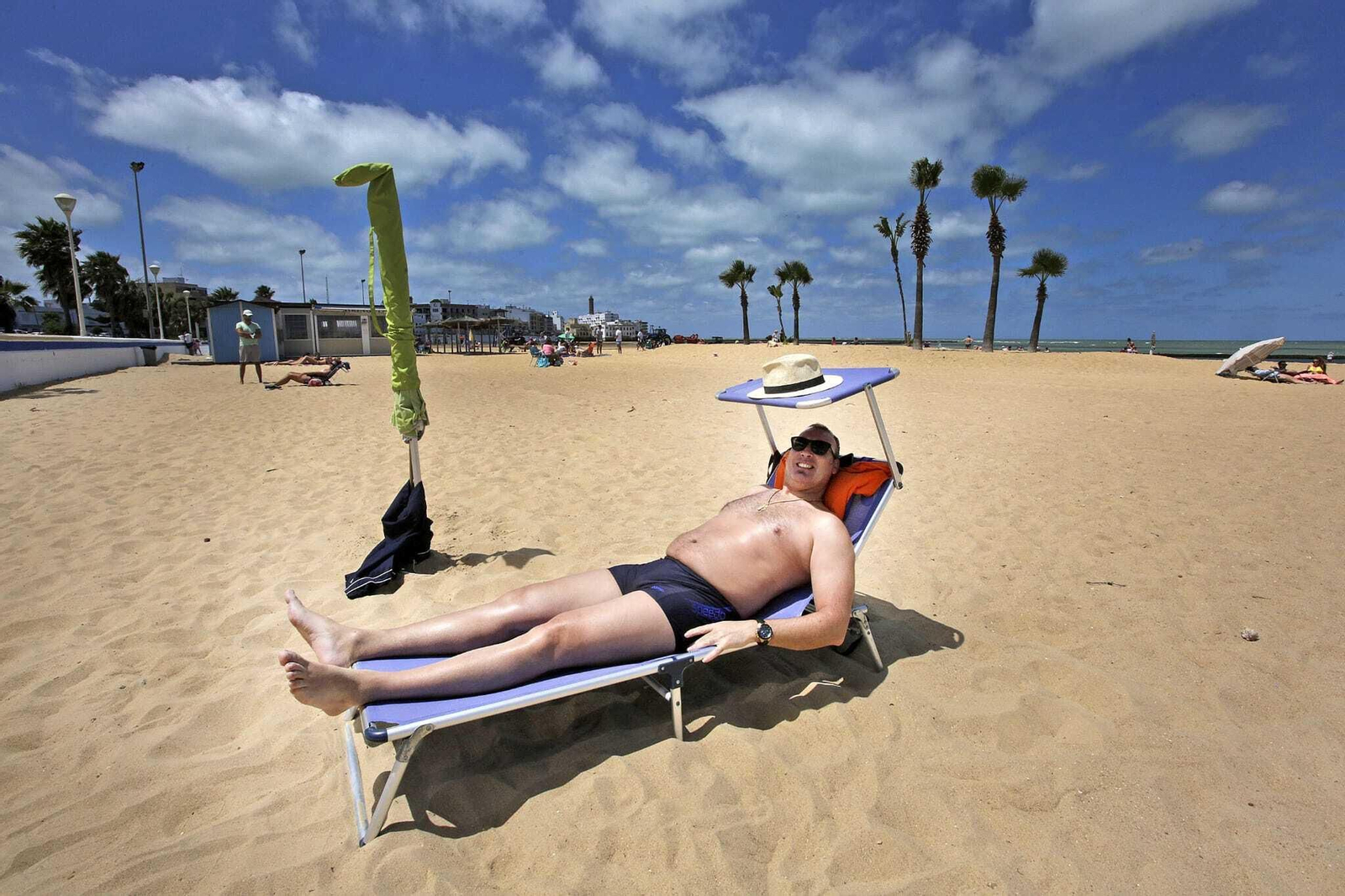 Sevillanos en la playas de Cádiz