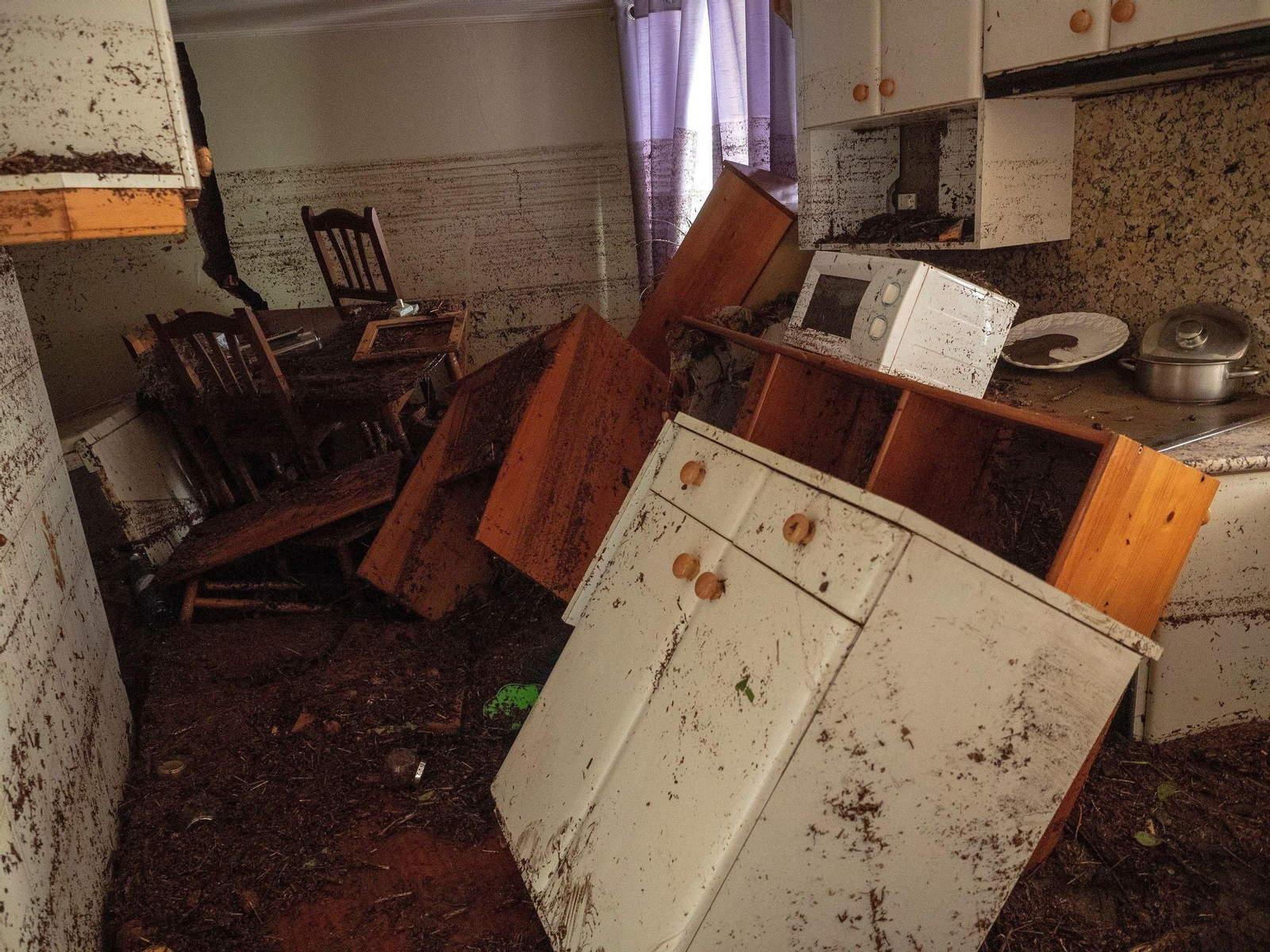 La inesperada tromba de agua en Viveiro se cobró una anciana de 83 años.