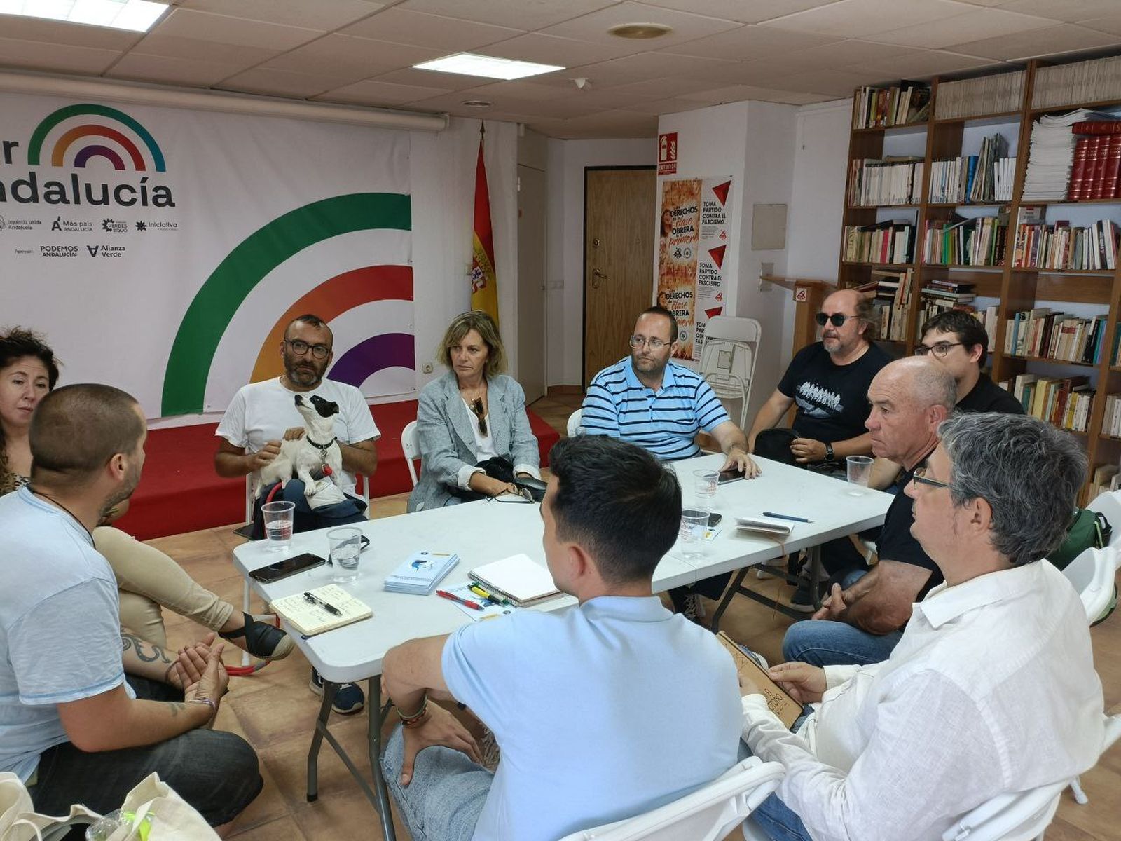 Encuentro con asociaciones en defensa de animales.