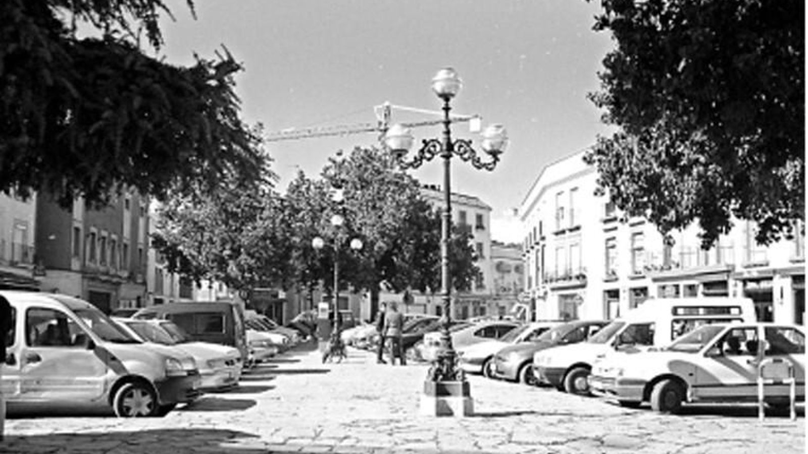 Plaza San Andrés, en 2003, antes de la remodelación.