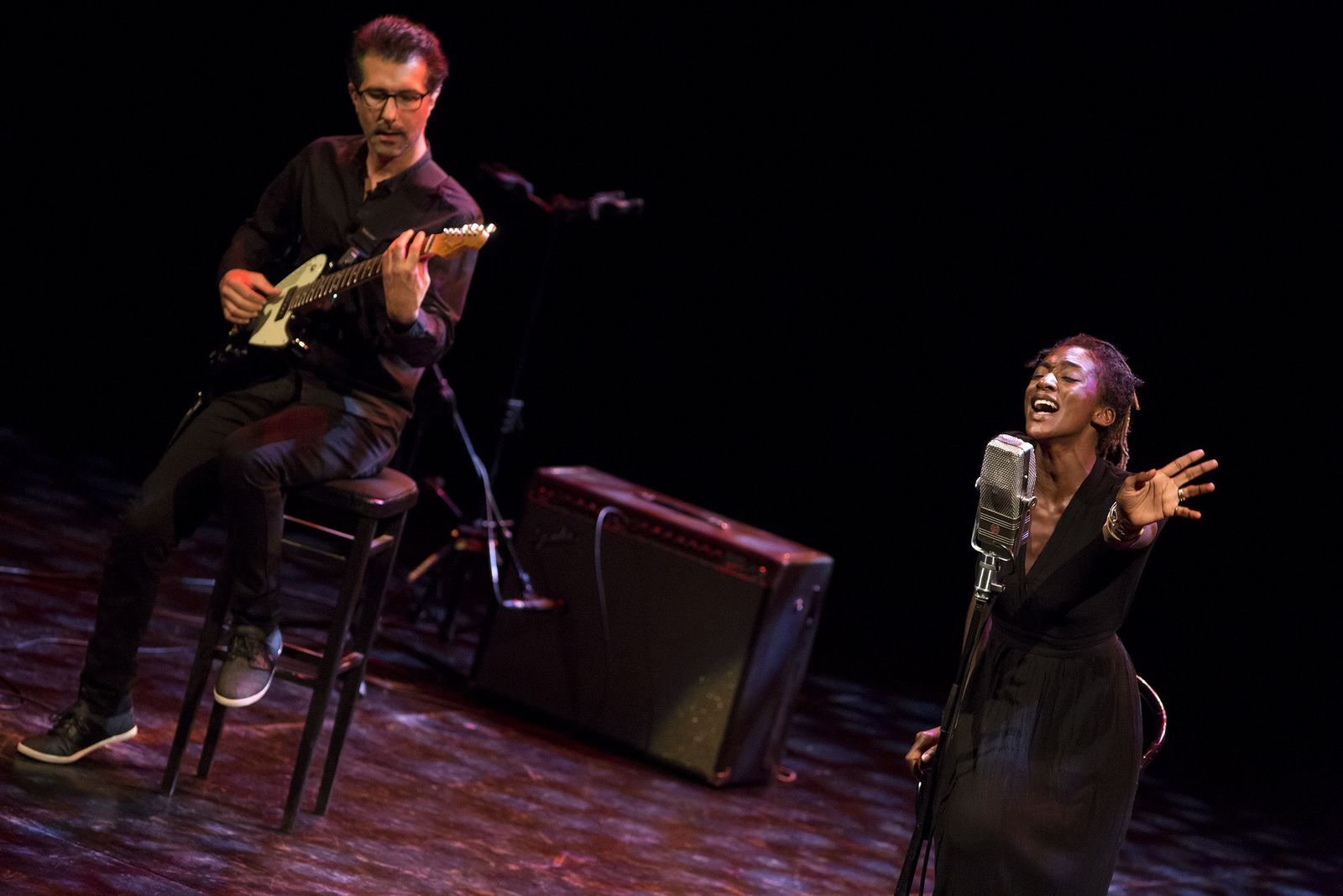 Ala. Ni, durante su concierto.