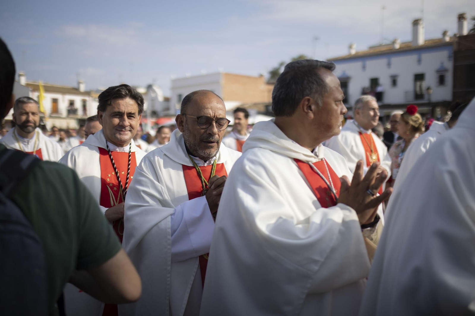 El Rocio 2023: Imágenes de la misa Pontifical del Domingo de Pentecostés