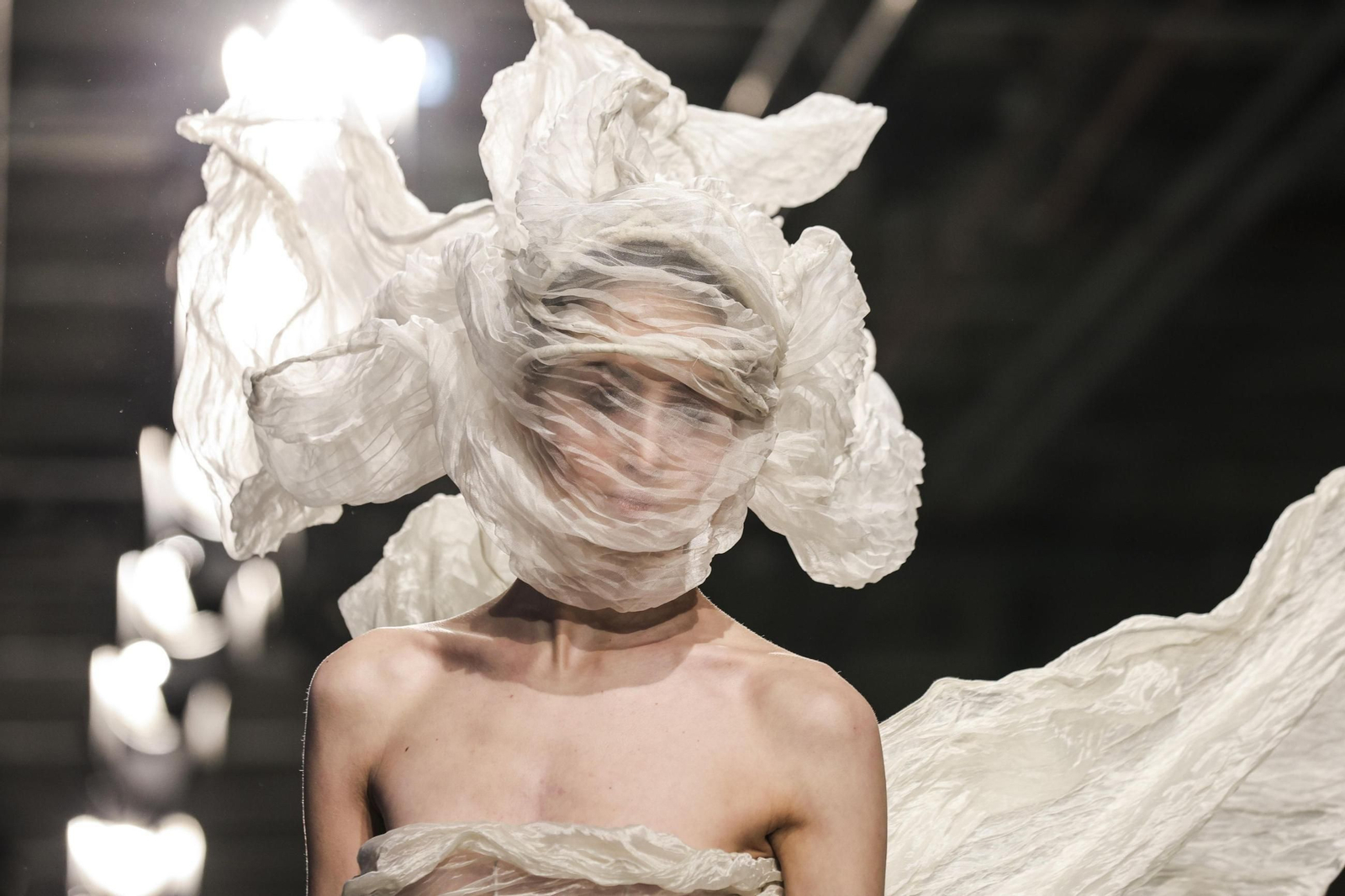 Las mejores imágenes del desfile de Juana Martín en París