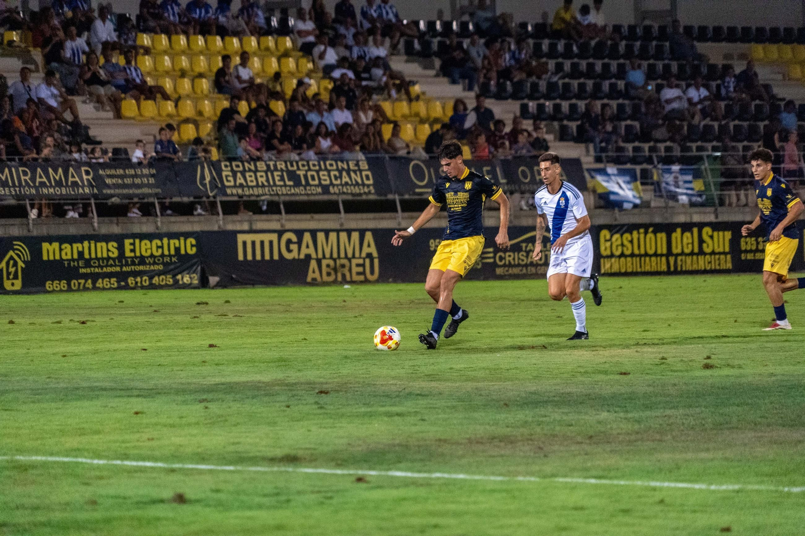 Imágenes del partido AD Merida - Recreativo de Huelva del Trofeo de la Bella