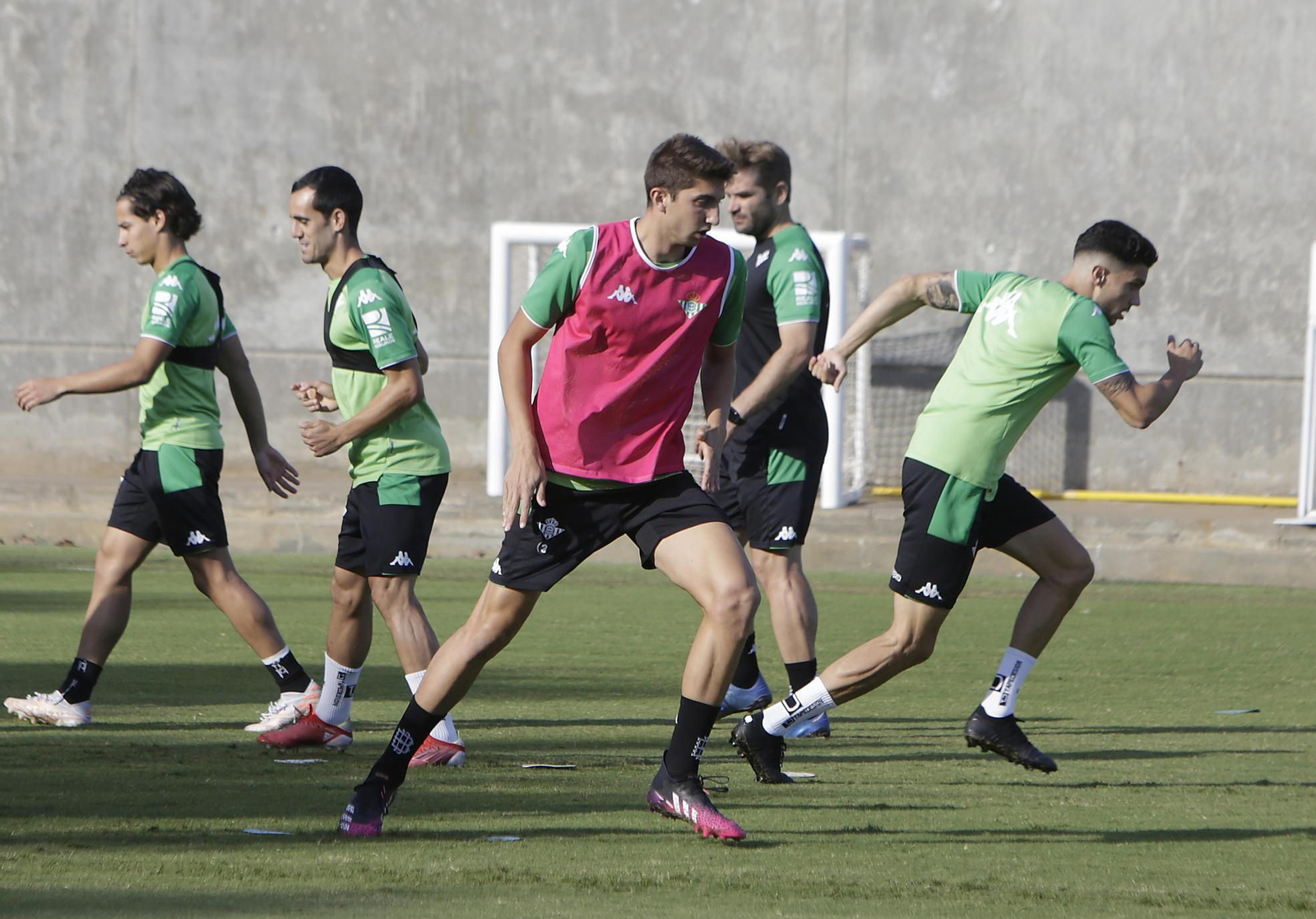 Édgar, que regresa tras cumplir sanción, en un entrenamiento.