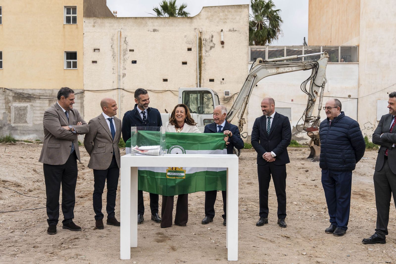 Las mejores imágenes de la colocación de la primera piedra del nuevo IES Las Marinas de Roquetas