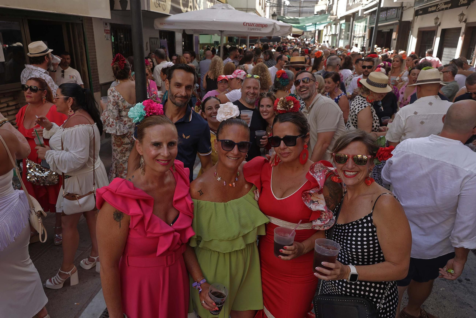 Búscate en las fotos del Domingo Rociero de la Feria de La Línea 2025 Búscate en las fotos del Domingo Rociero de la Feria de La Línea 2025