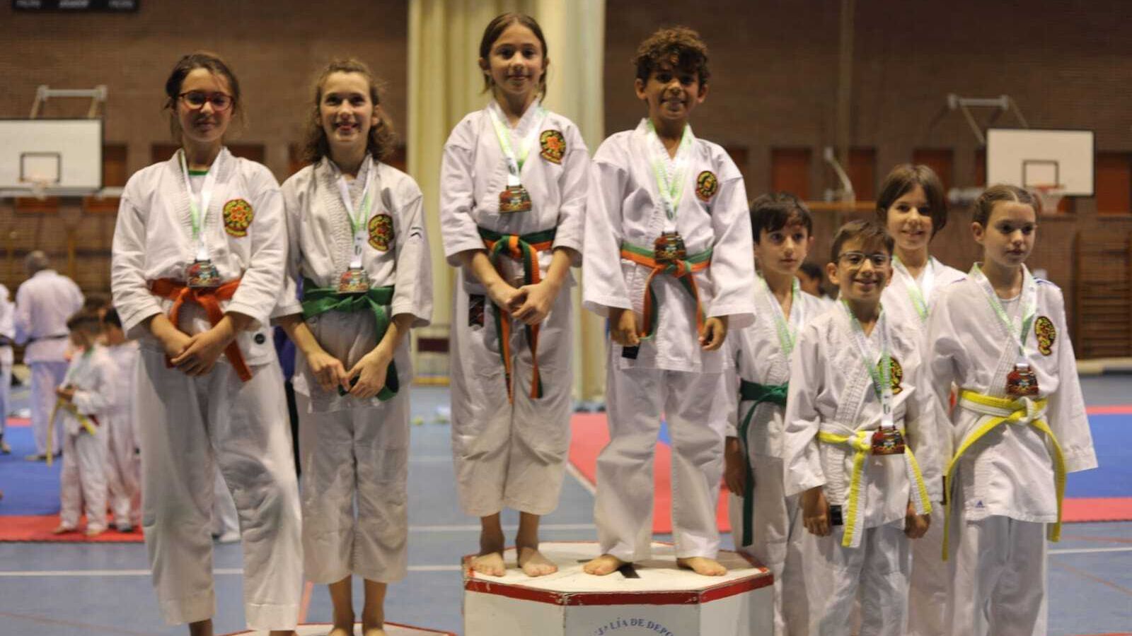La Escuela del Club Nazaret logró medallas en todas las categorías.