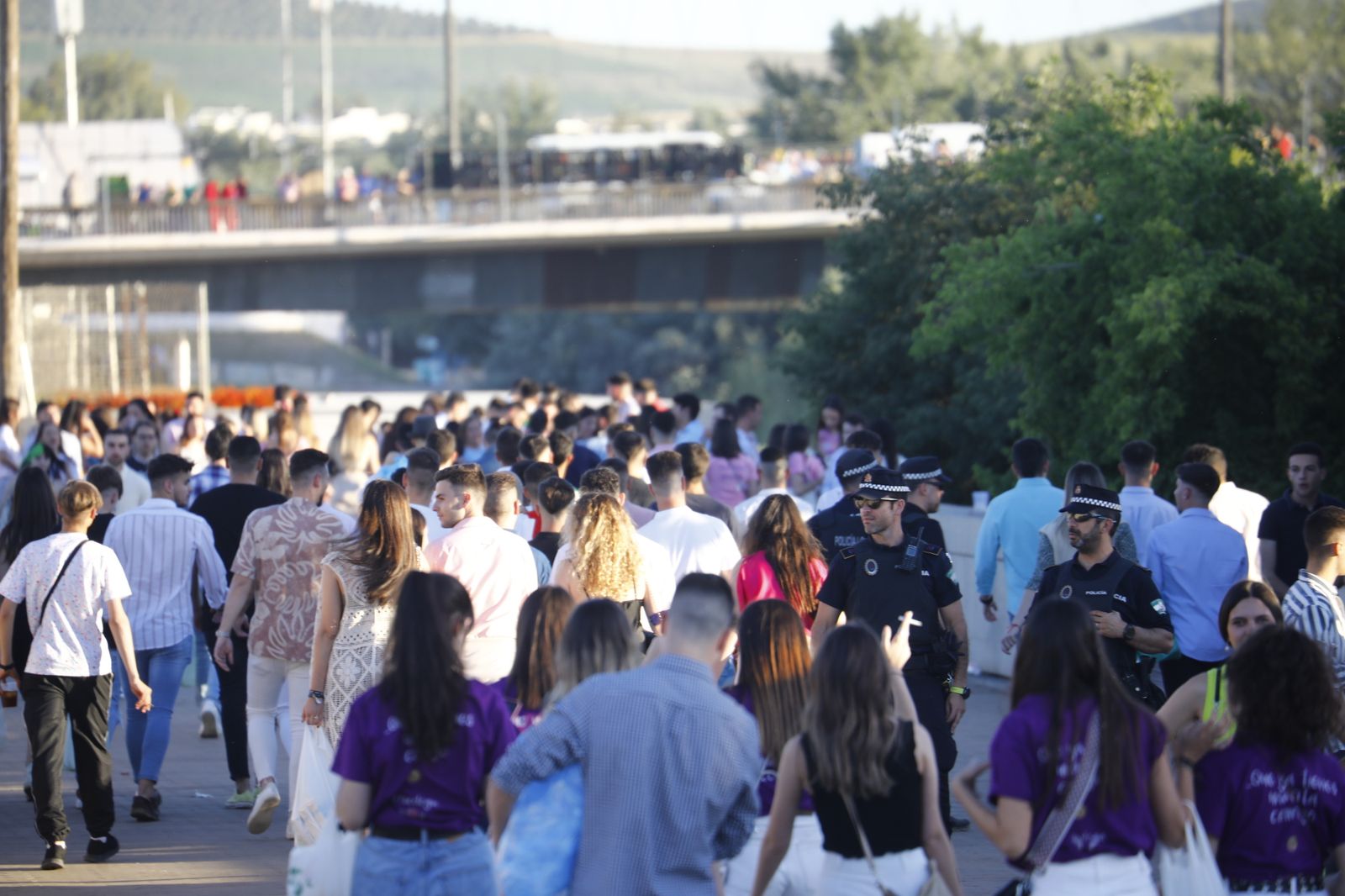 Feria de Córdoba: Las imágenes del botellón multitudinario, en imágenes