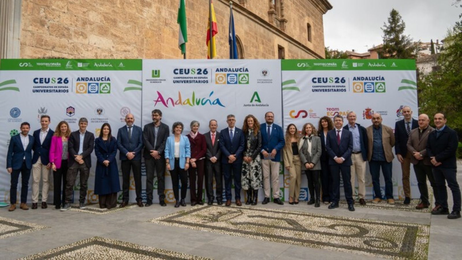 Vicerrectores y responsables de deportes de las universidades públicas andaluzas, en la presentación de los CEU 2026 en Granada.