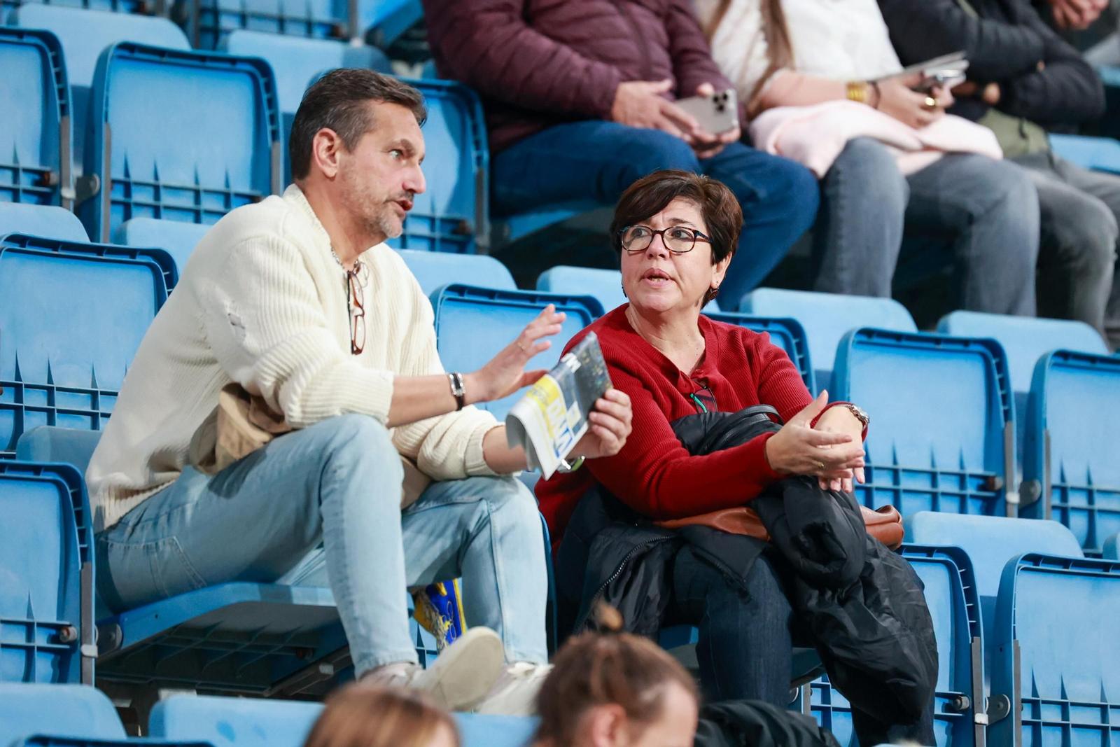Búscate entre las imágenes del partido de fútbol entre Cádiz CF y Deportivo