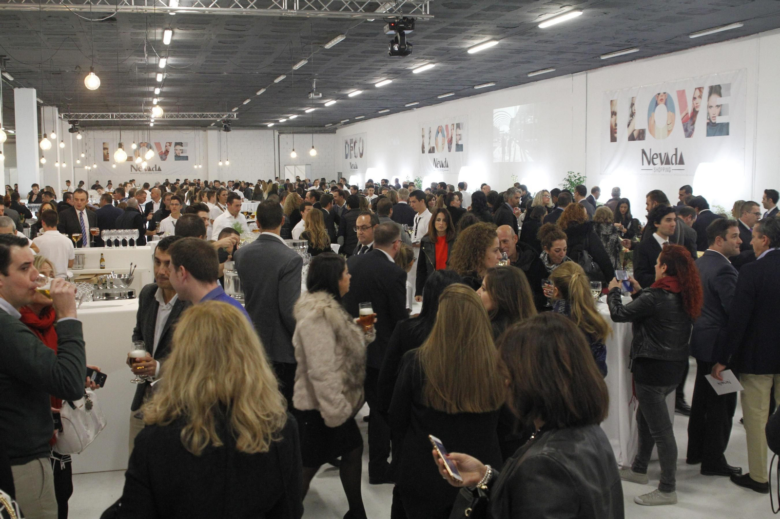 Fiesta en Granada por la apertura del Nevada