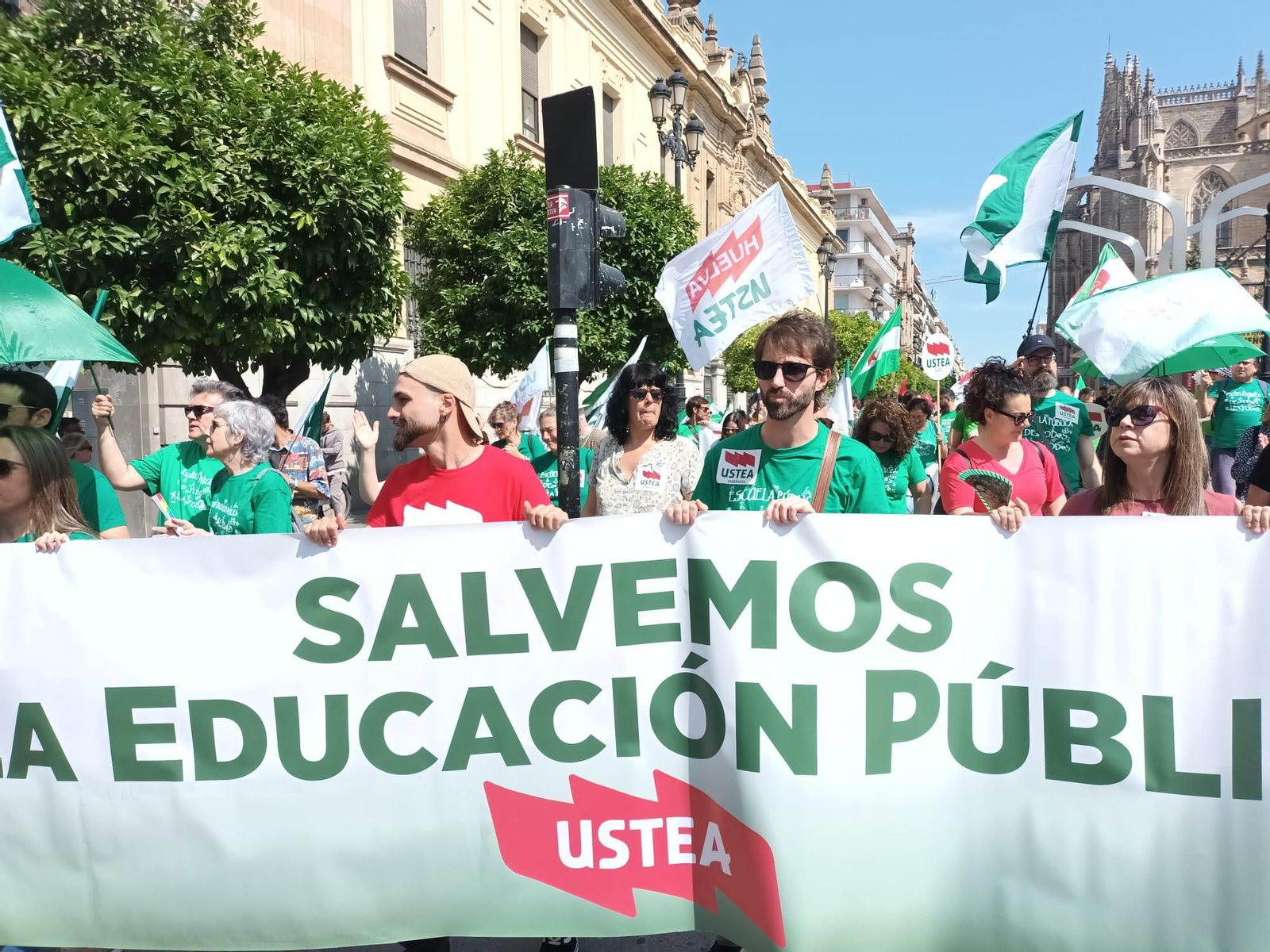 Una de las movilizaciones de Ustea por la mejora en la educación pública.