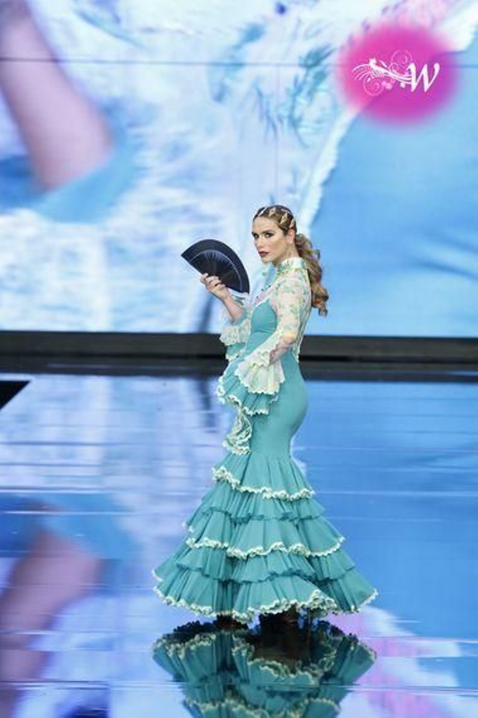 Aurora Gaviño homenajea a María Jiménez: todas las fotos del desfile en SIMOF 2020