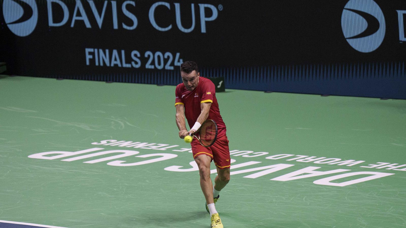 Rafa Nadal se machaca en el Carpena