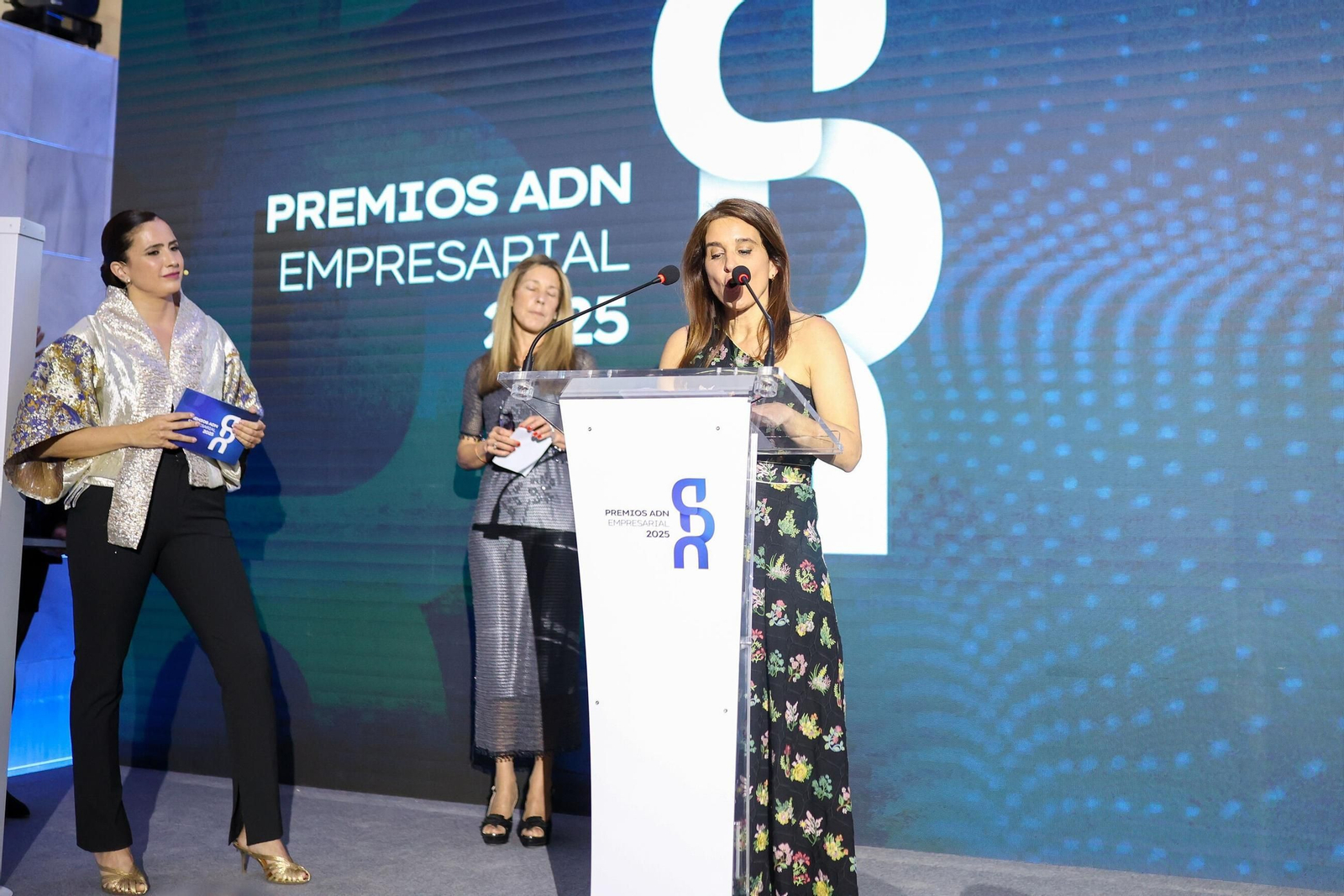 Así ha sido la entrega de los premios ADN Empresarial en Granada, con la presencia de Gerardo Cuerva