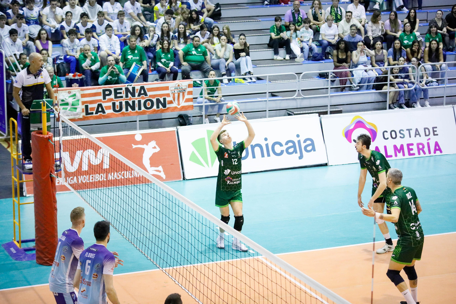 Imágenes del partido entre Unicaja Almería y Grupo Herce Soria