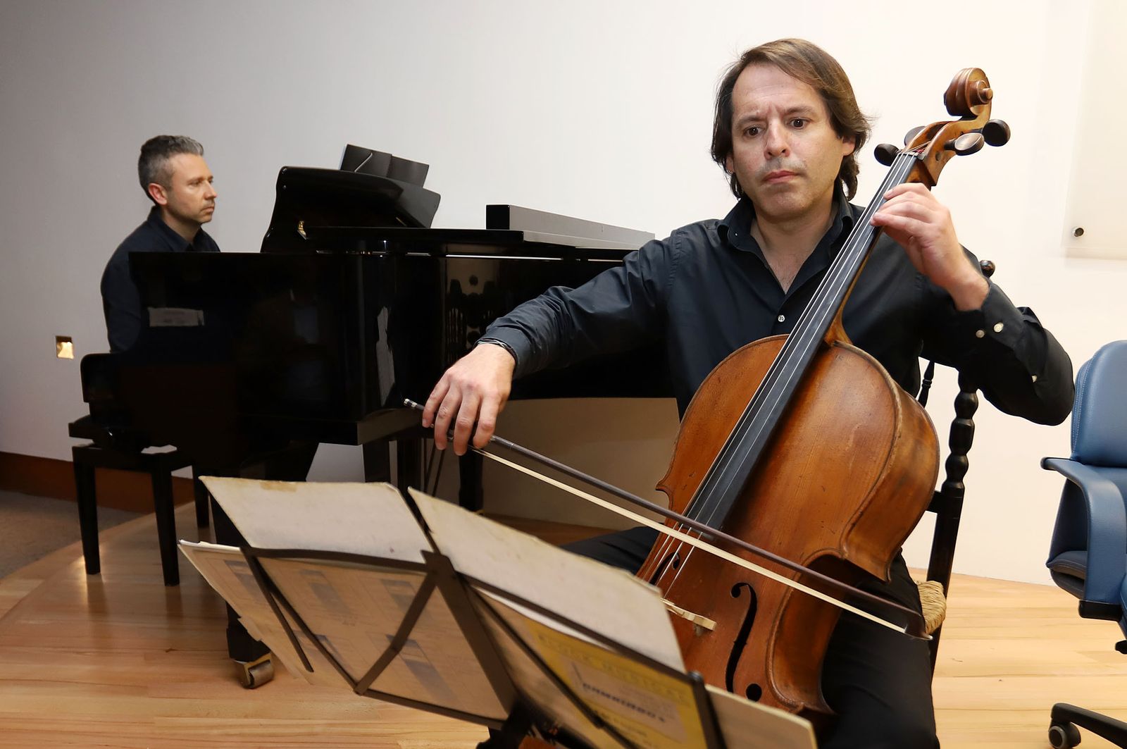 Imágenes de la presentación de la Guía de Semana Santa de Huelva Información