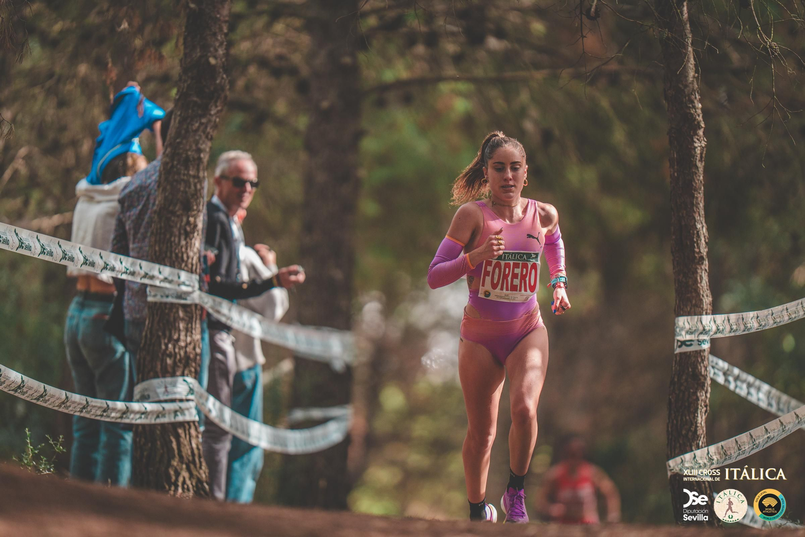 Búscate en las fotos del Cross de Itálica 2025 | 11