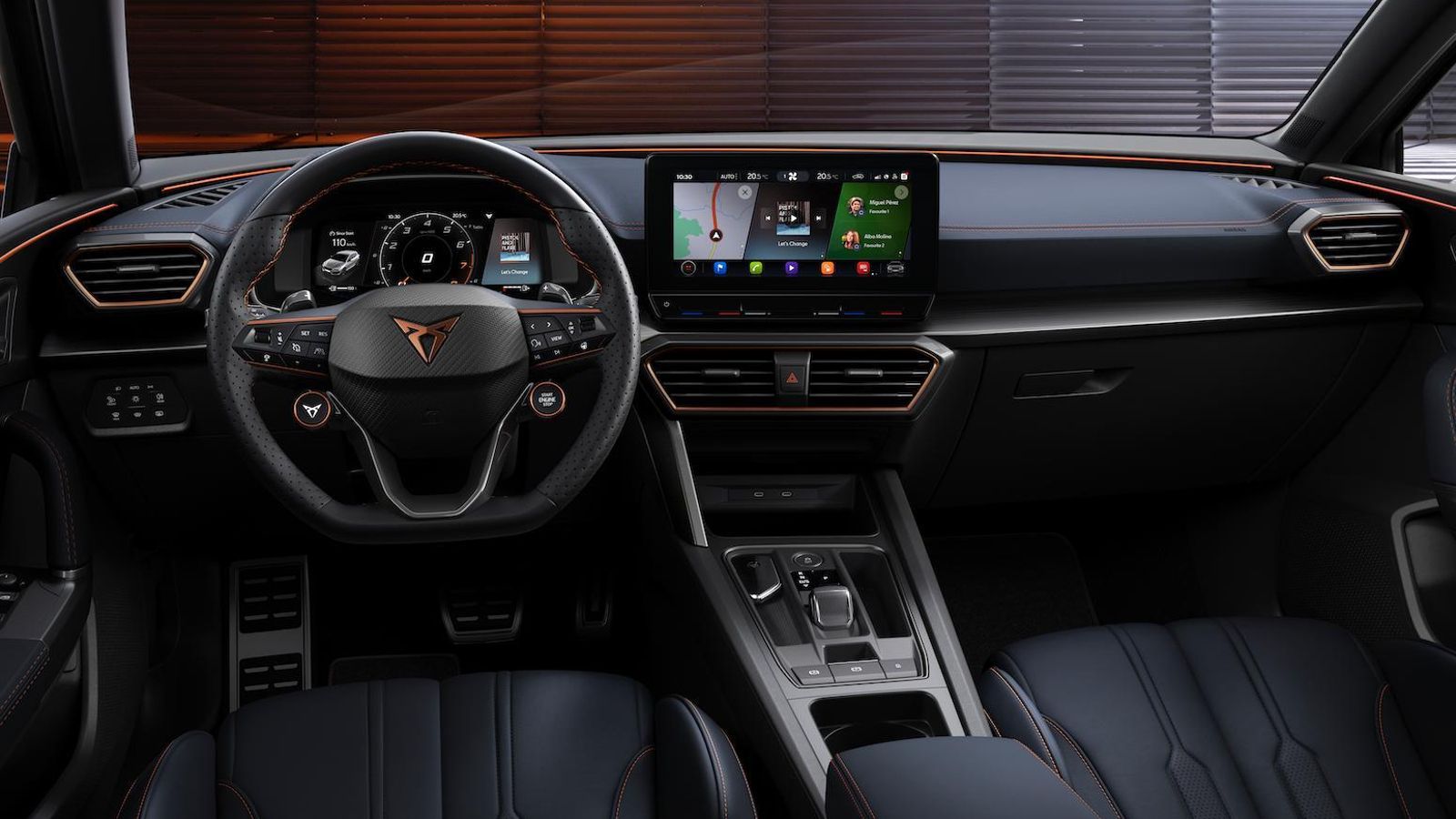 Este volante, con sus botones satélite, es uno de los elementos de equipamiento de serie del VZ Cup.