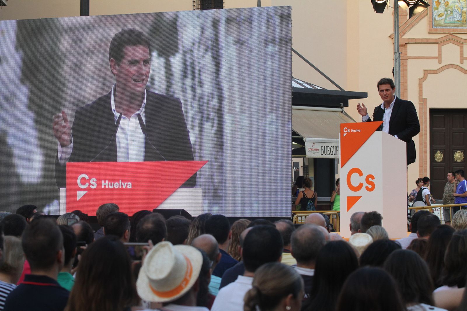 Encuentro Ciudadanos con Albert Rivera en la Plaza de Las Monjas