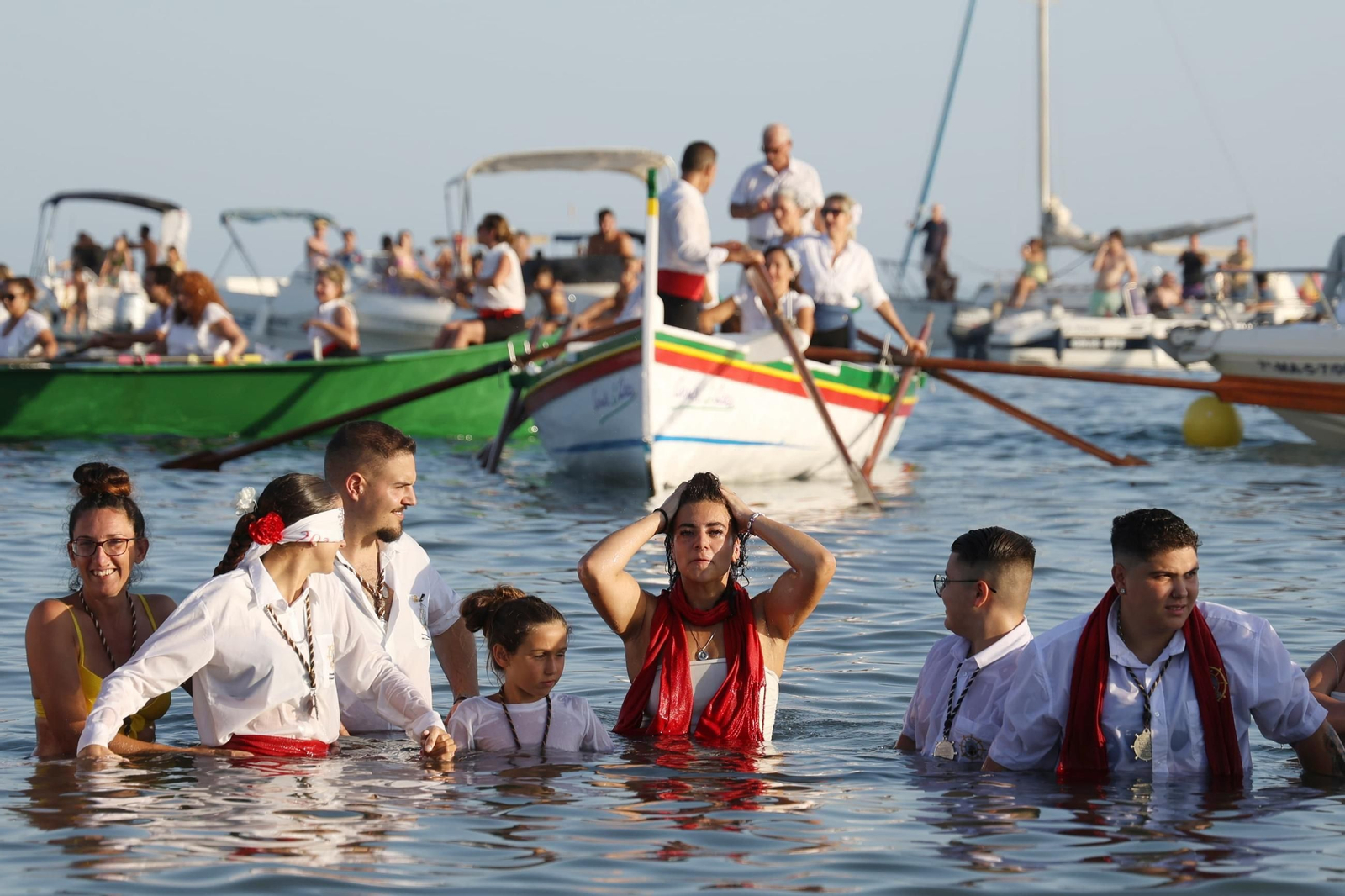 La procesión de la Virgen del Carmen en El Palo, en Málaga, en imágenes