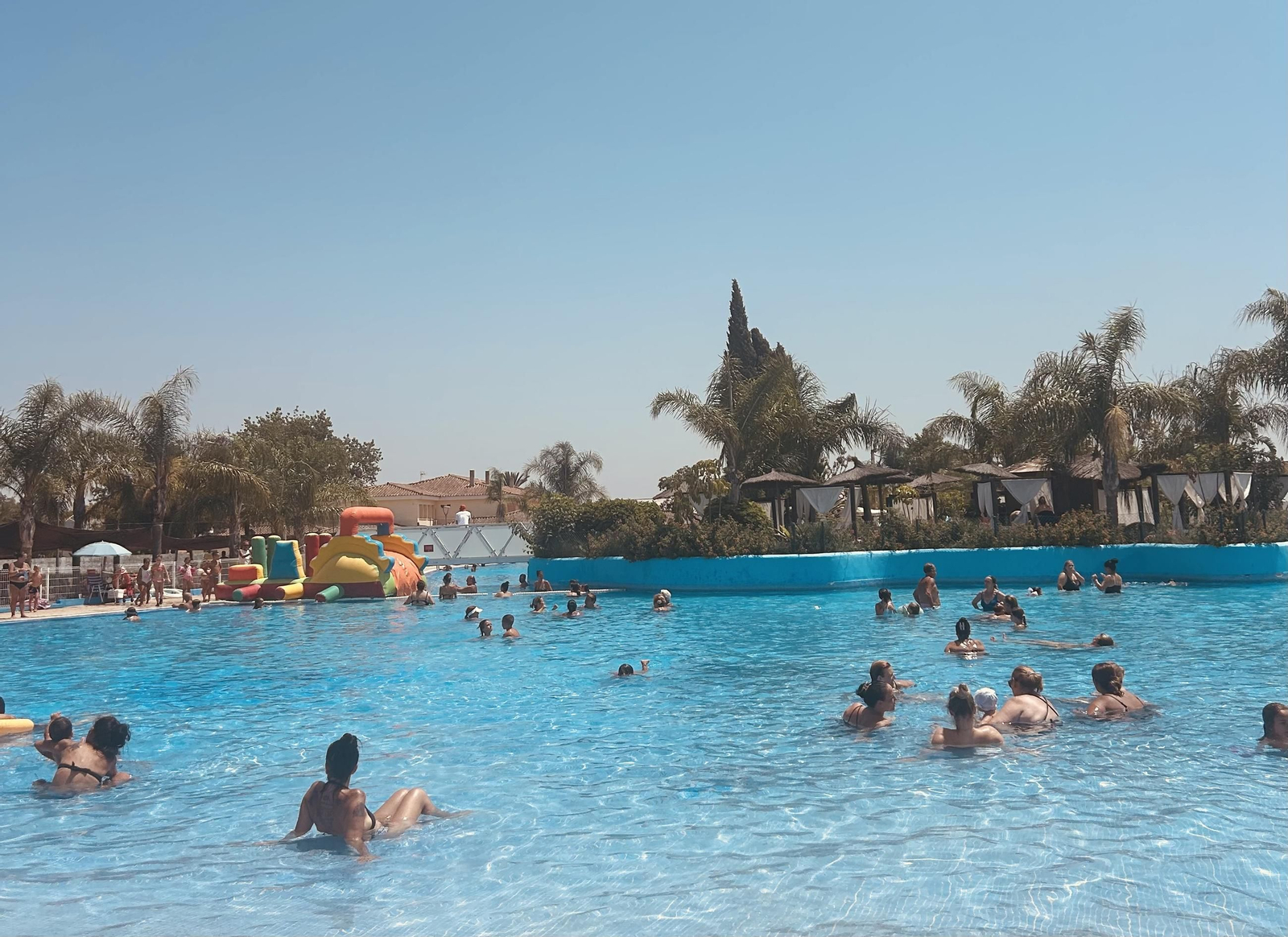 Una imagen de Arena Village. Una imagen de Arena Village.