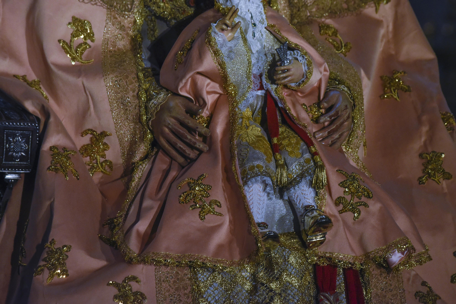 Besamanos de la Virgen de los Reyes