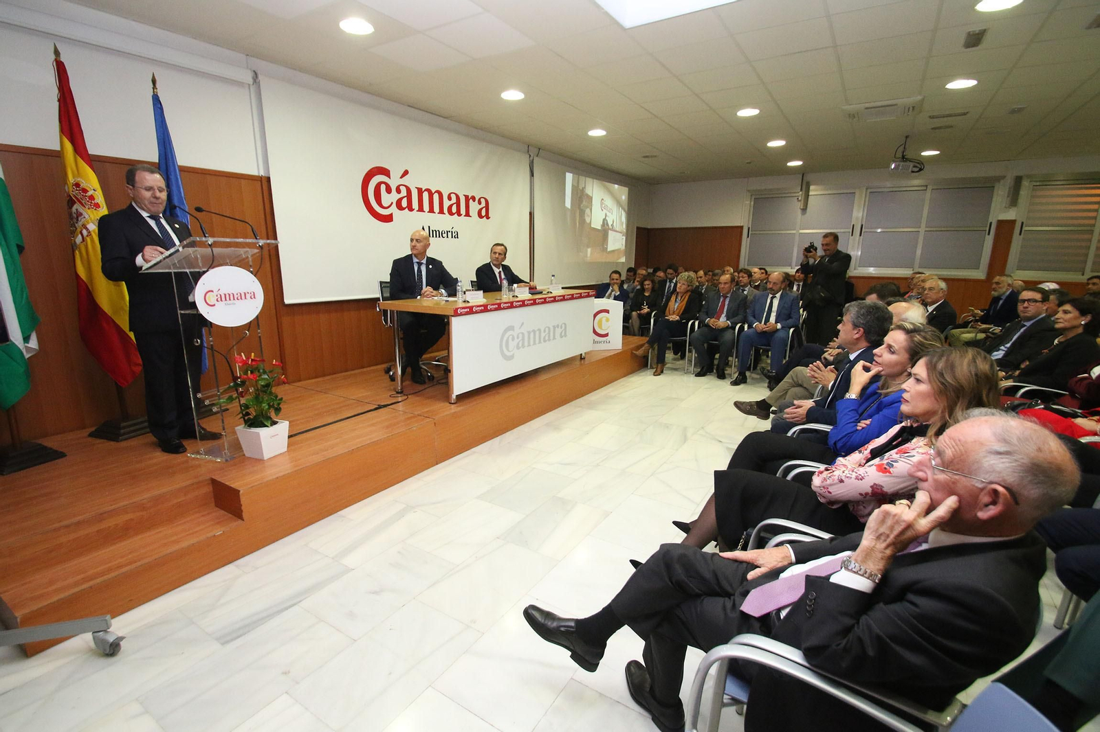 Fotogalería de la toma de posesión de Jerónimo Pérez como presidente de la Cámara de Comercio