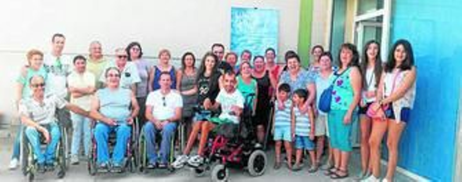 Foto de familia de los asistentes al encuentro celebrado este domingo.