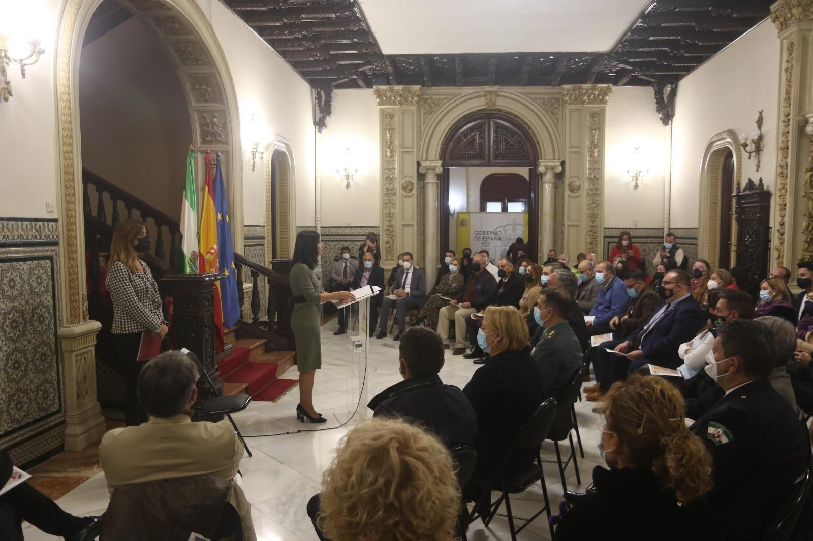 Fotos: las imágenes de la mañana del Día Internacional por la Eliminación de la Violencia Contra las Mujeres en Granada