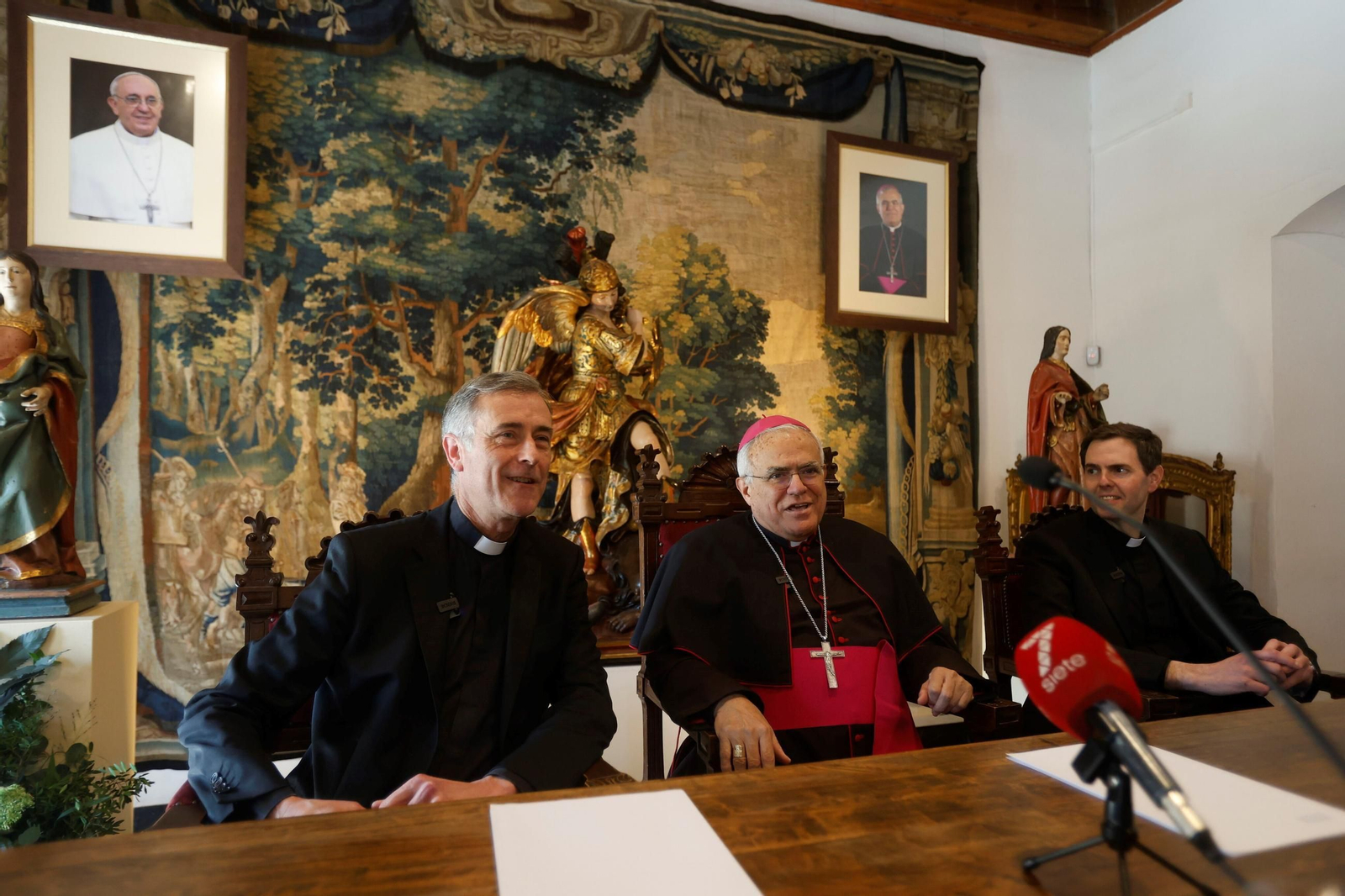 El anuncio del nuevo obispo de Córdoba, Jesús Fernández, en imágenes