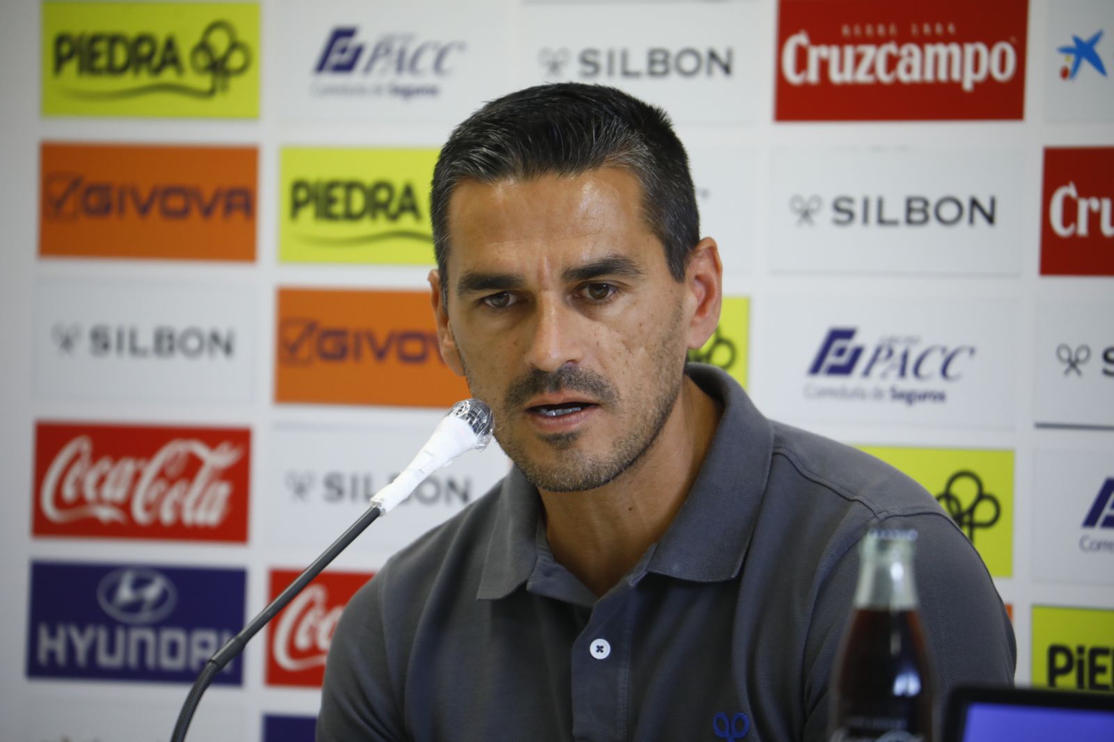 La presentación de Álex Bernal y Omar Perdomo con el Córdoba CF, en imágenes