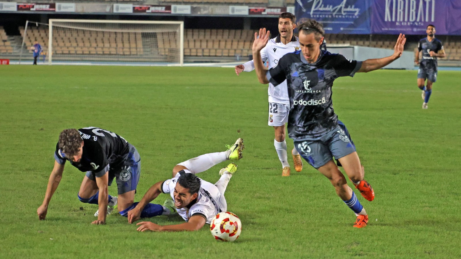 Imágenes de la eliminatoria de Copa del Rey entre el Xerez CD y el AD Ceuta FC en Chapín