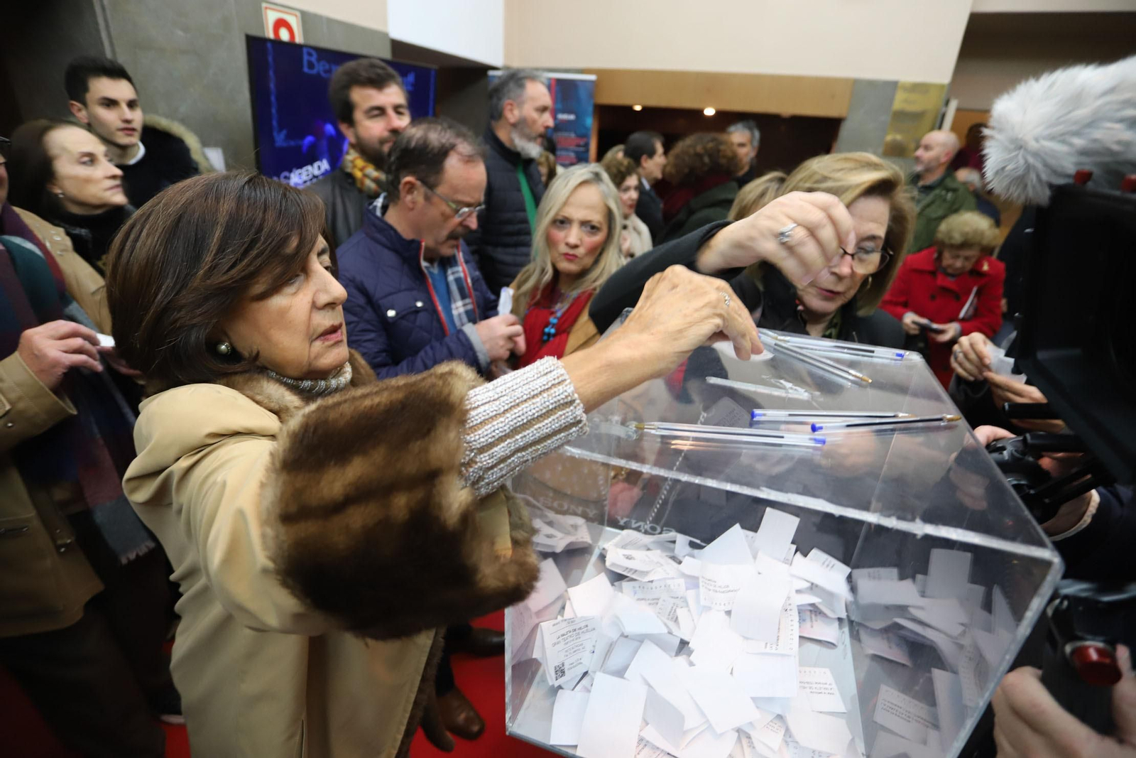 El peruano Francisco J. Lombardi recibe el premio Ciudad de Huelva del Festival de Cine Iberoamericano